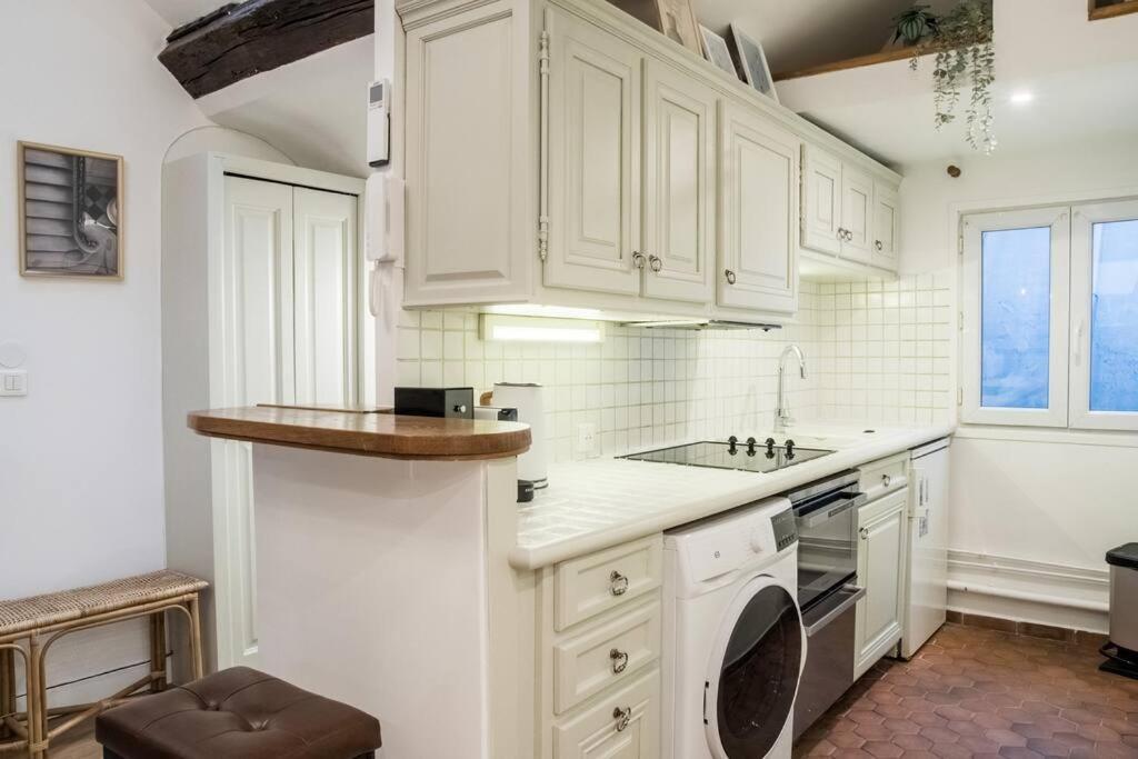 Spacious Studio In Paris Hyper Center - Smart Tv & Wifi - 4P ภายนอก รูปภาพ