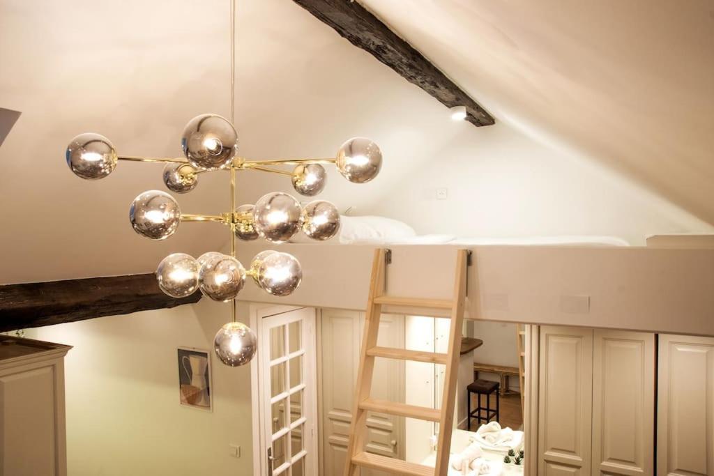 Spacious Studio In Paris Hyper Center - Smart Tv & Wifi - 4P ภายนอก รูปภาพ